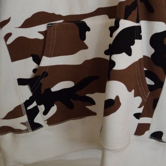 Supreme Men Hoodie 100% Authentic.. - Picture 3 of 8